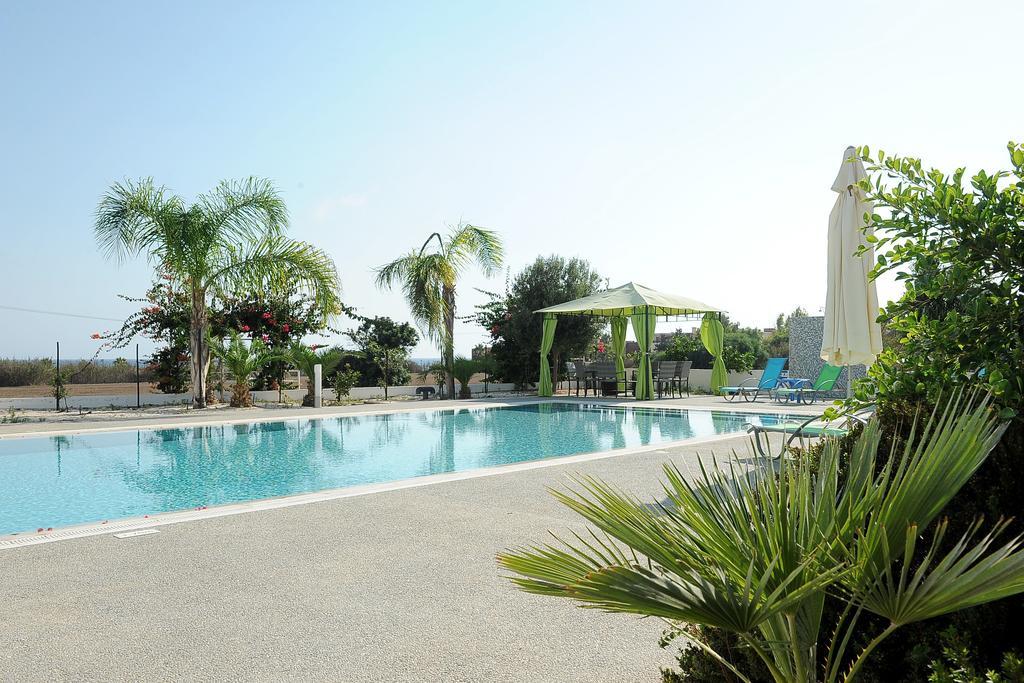 Villa Kalypso Agia Napa Buitenkant foto
