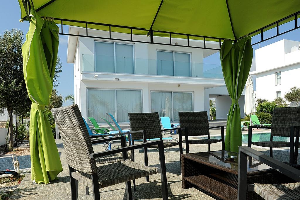 Villa Kalypso Agia Napa Buitenkant foto